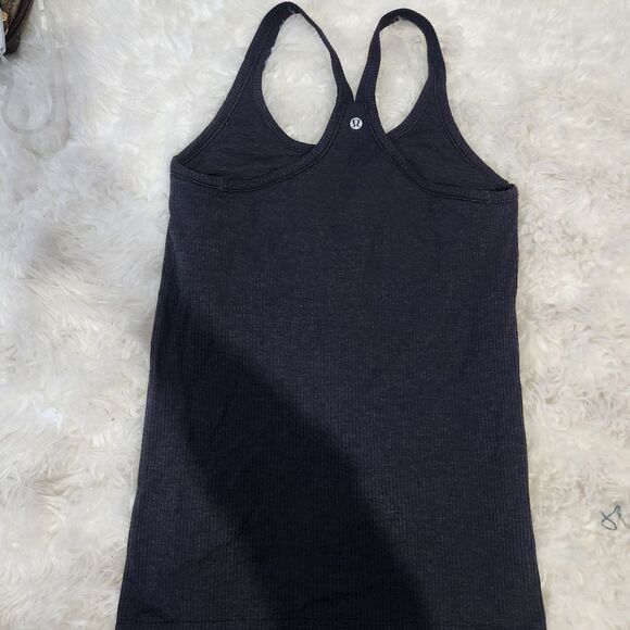 Lululemon charcoal  ribbed racer back size 4-6 - Picture 2 of 7